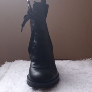 🐧Boots by A New Day🐧